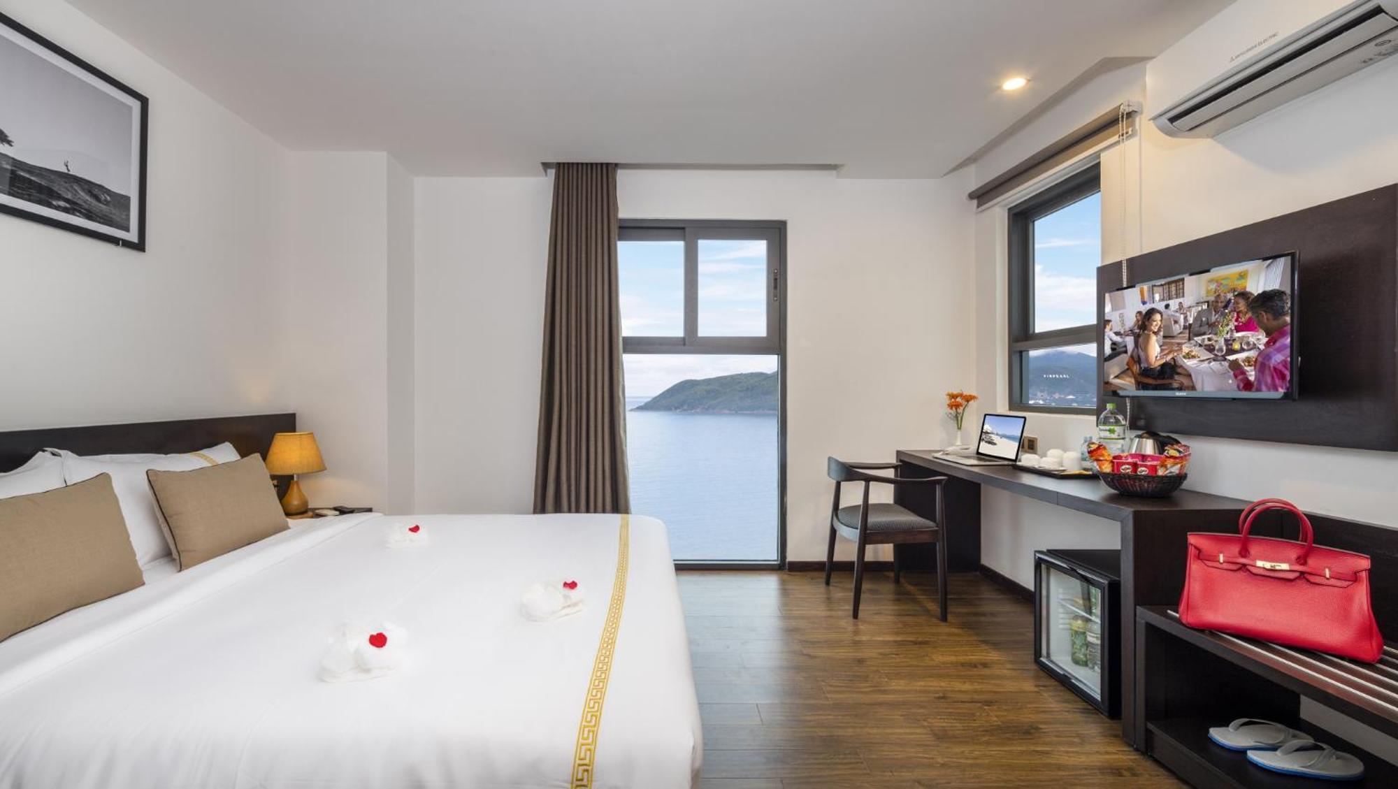Meriton Hotel Nha Trang Eksteriør billede
